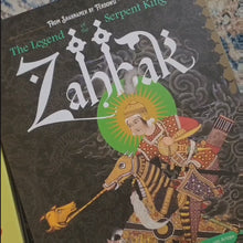 Load and play video in Gallery viewer, کتاب سه‌بعدی ضحاک: افسانه‌ی شاه ماردوش | Zahhak: The Legend of the Serpent King (pop-up book)
