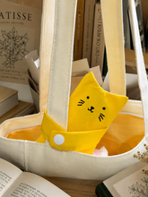 Load image into Gallery viewer, جامدادی گربه‌‌‌‌ای پارچه‌ای | kitty Hug  Pencil Case
