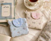 Load image into Gallery viewer, Garden Fabric Wallet | کیف‌پول پارچه‌ای باغچه
